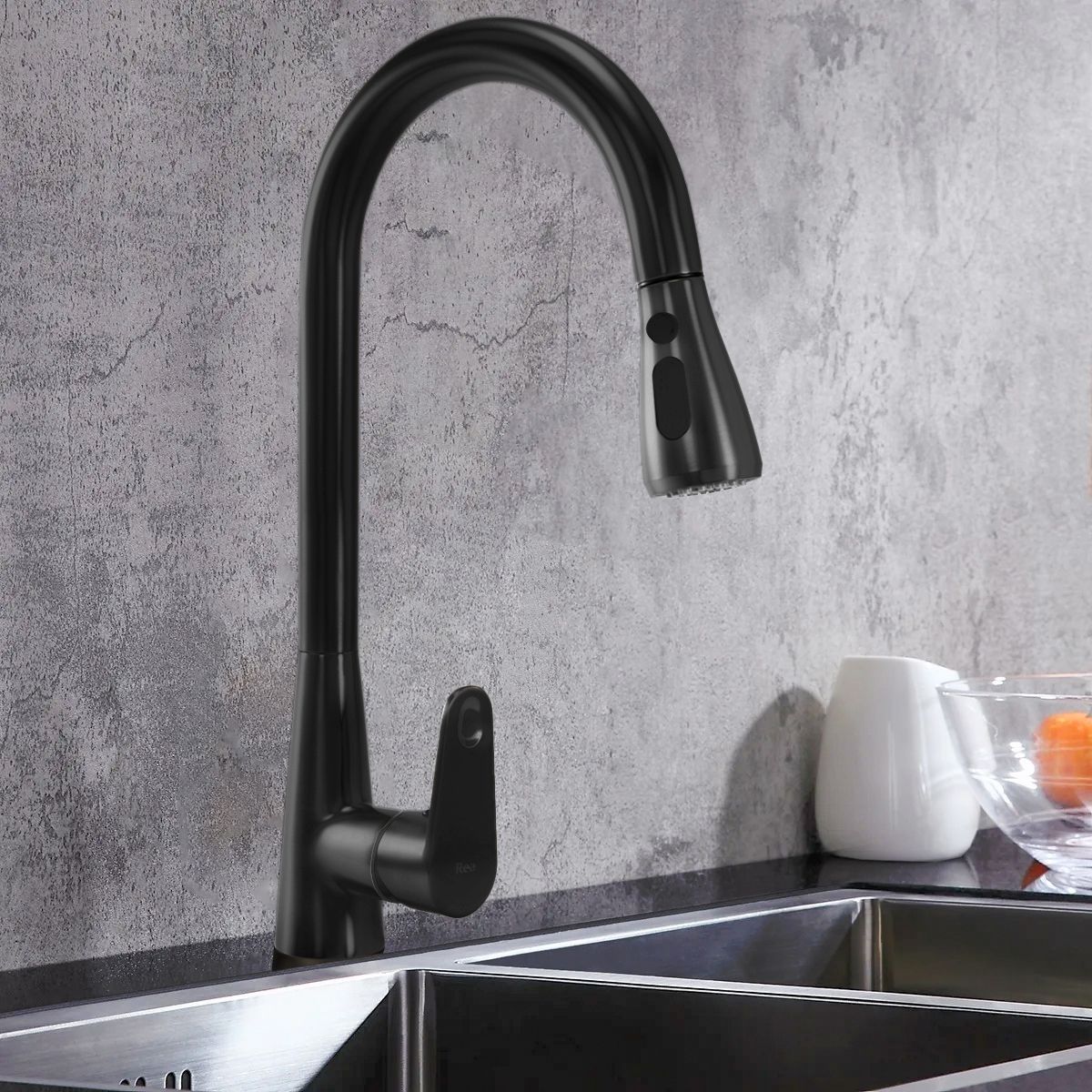 Baterie bucătărie Rea Mild negru mat Dus Extractibil 7