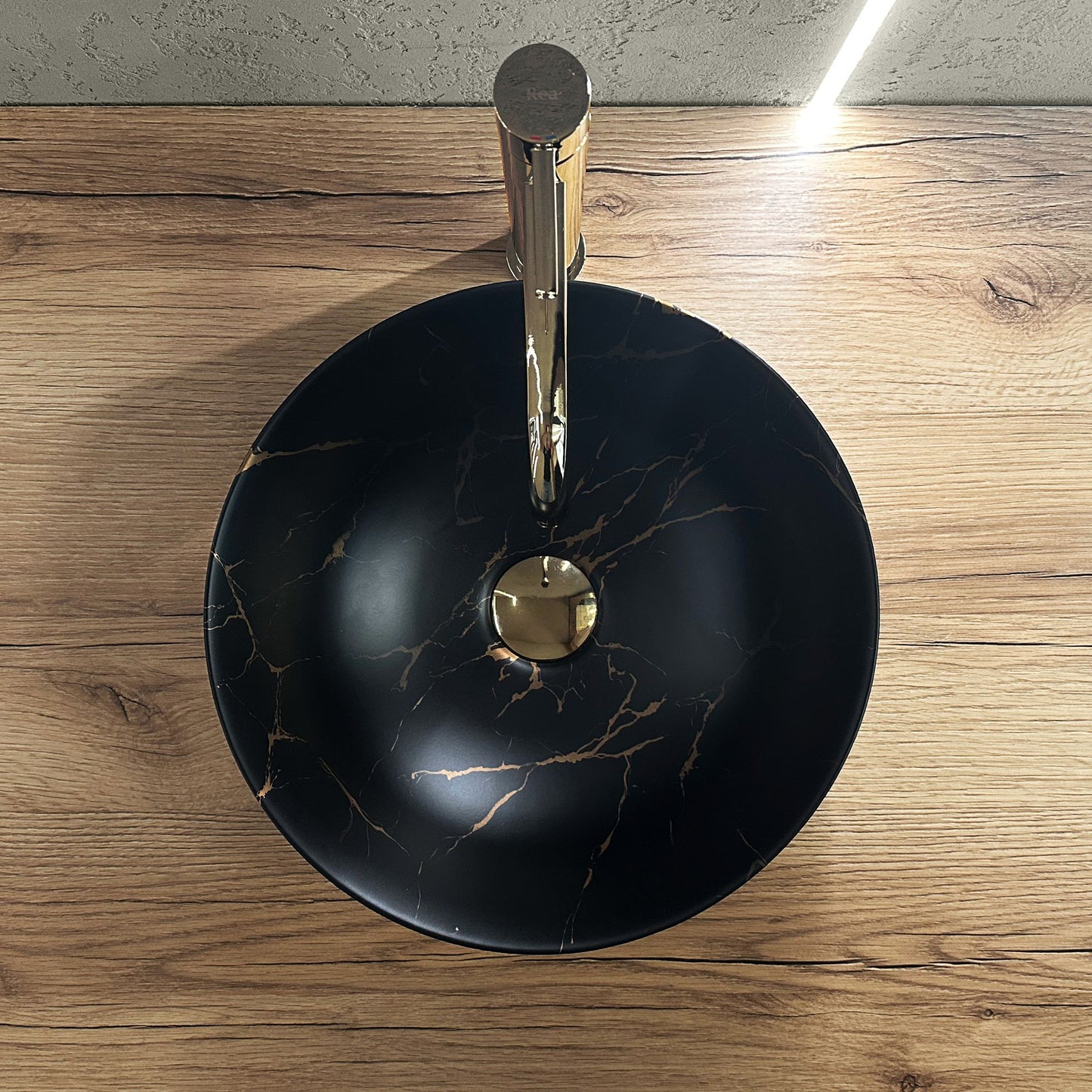Lavoar ceramic pentru blat Rea Stella Black Marble Brush 3