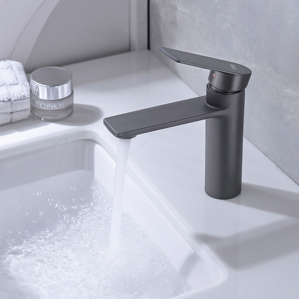 Baterie pentru baie REA Storm Titanium Low 2