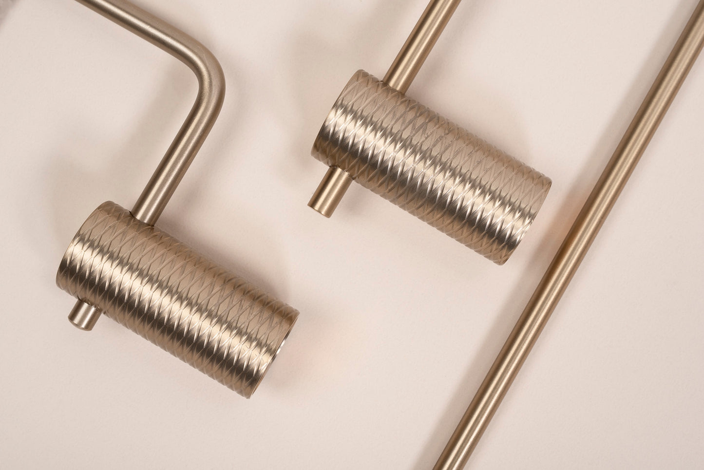 Cuier De Baie 9711a Prism Brush Gold  6