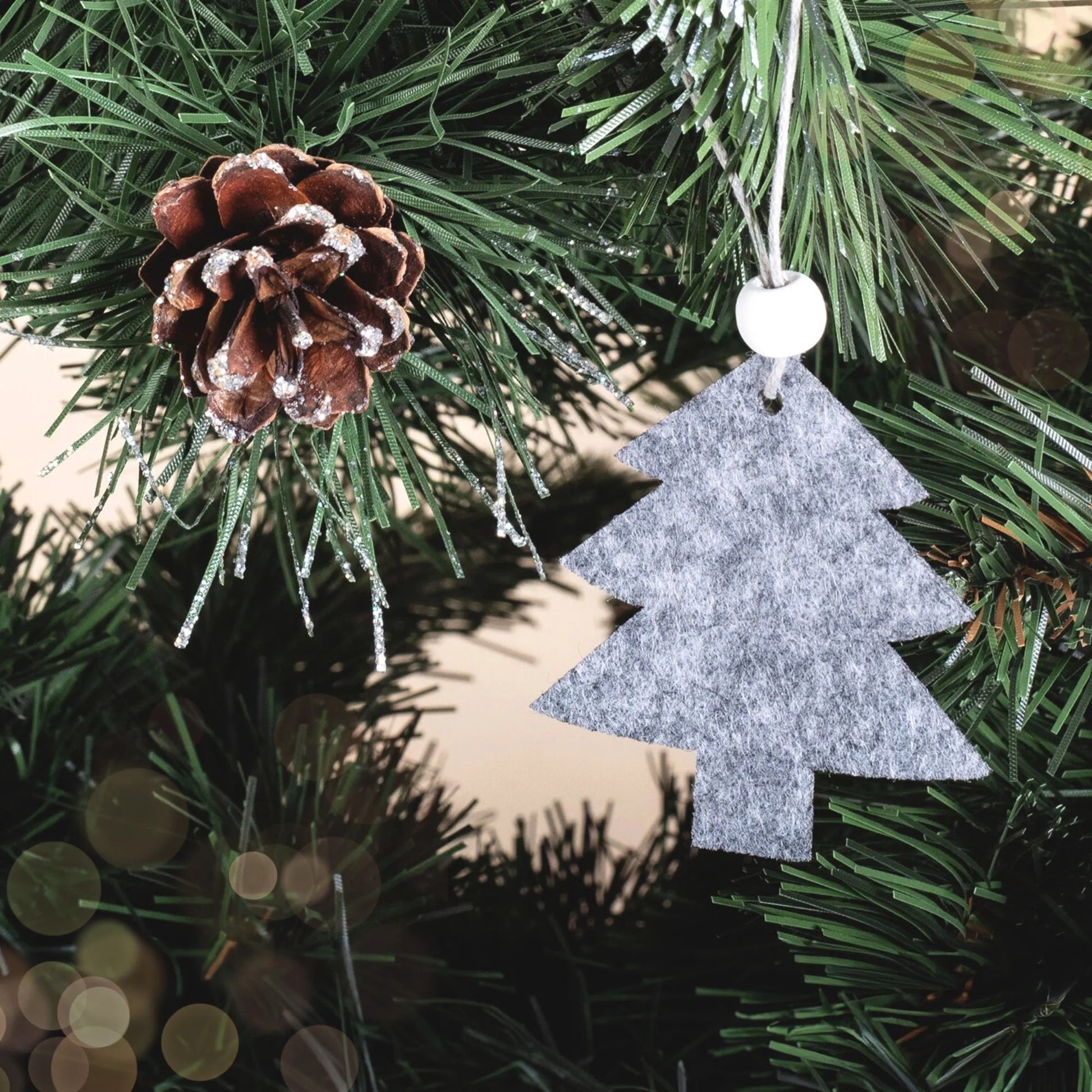 Set De 16 Decoratiuni Pentru Bradul De Crăciun 4