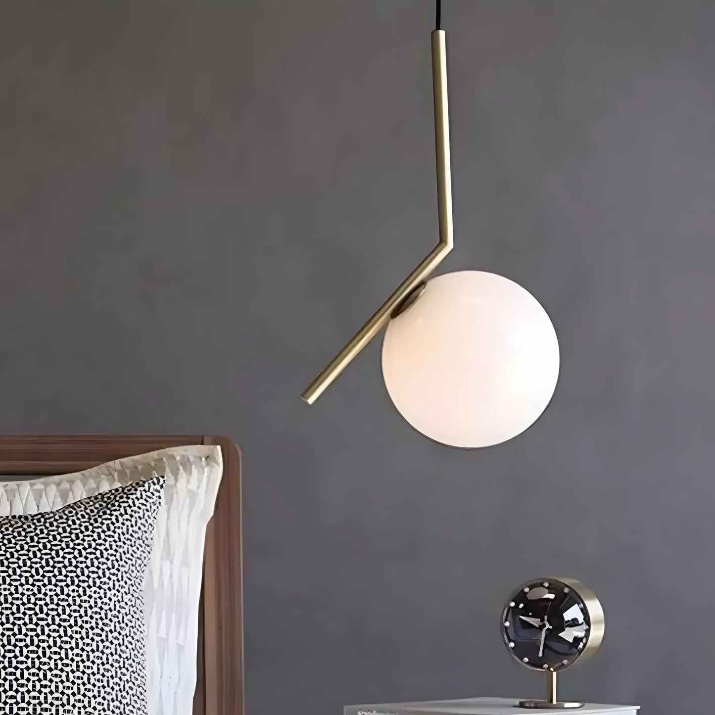 Lampă de tavan suspendata din sticlă aurie alba G106-1W Gold White  5