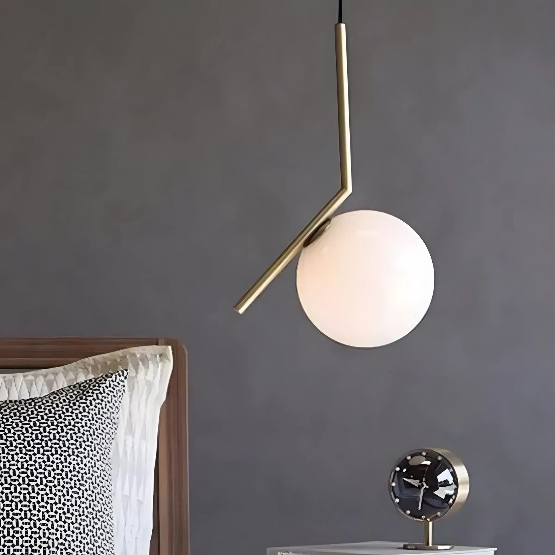 Lampă de tavan suspendata din sticlă aurie alba G106-1W Gold White  5