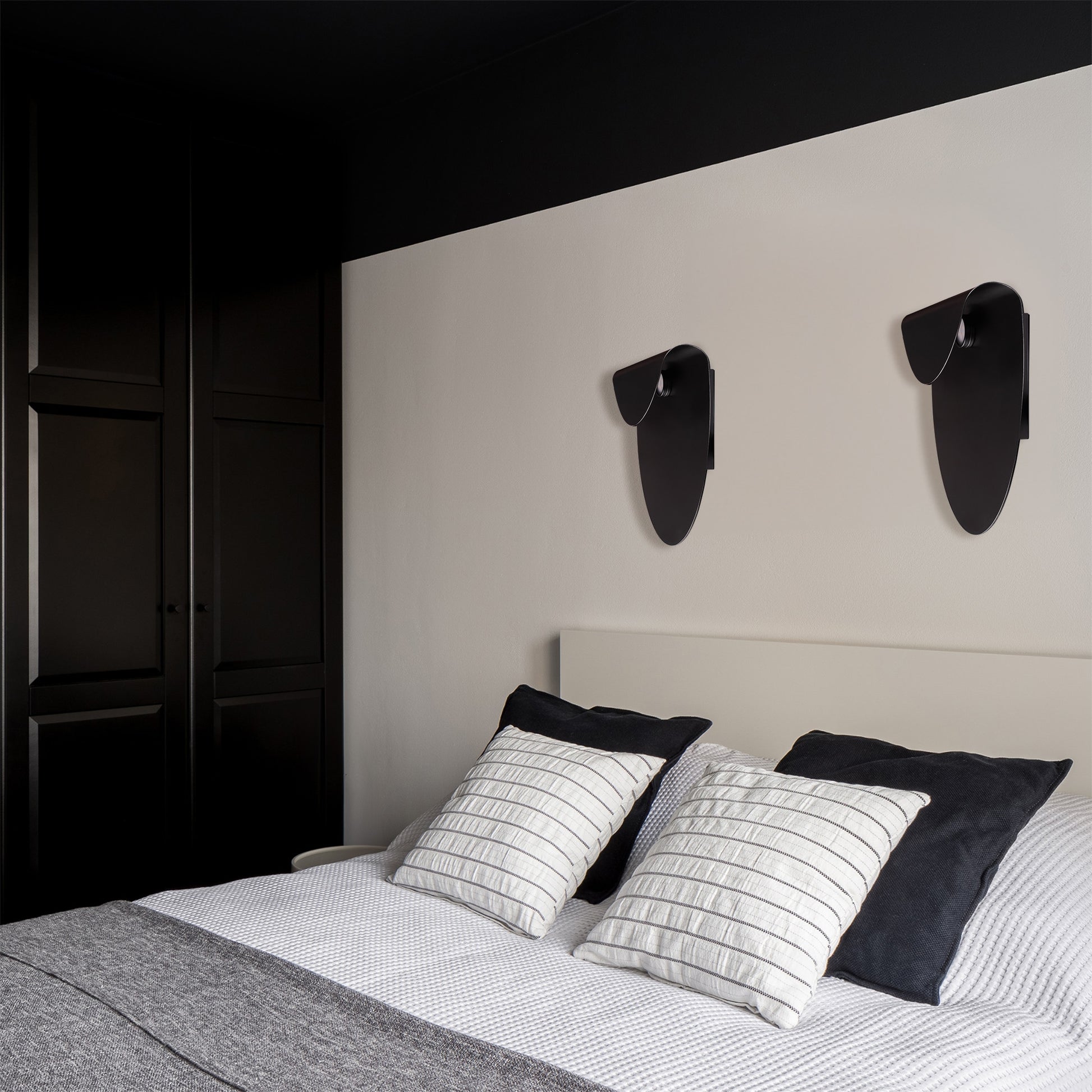 Lampa De Perete App1429-w Black  8