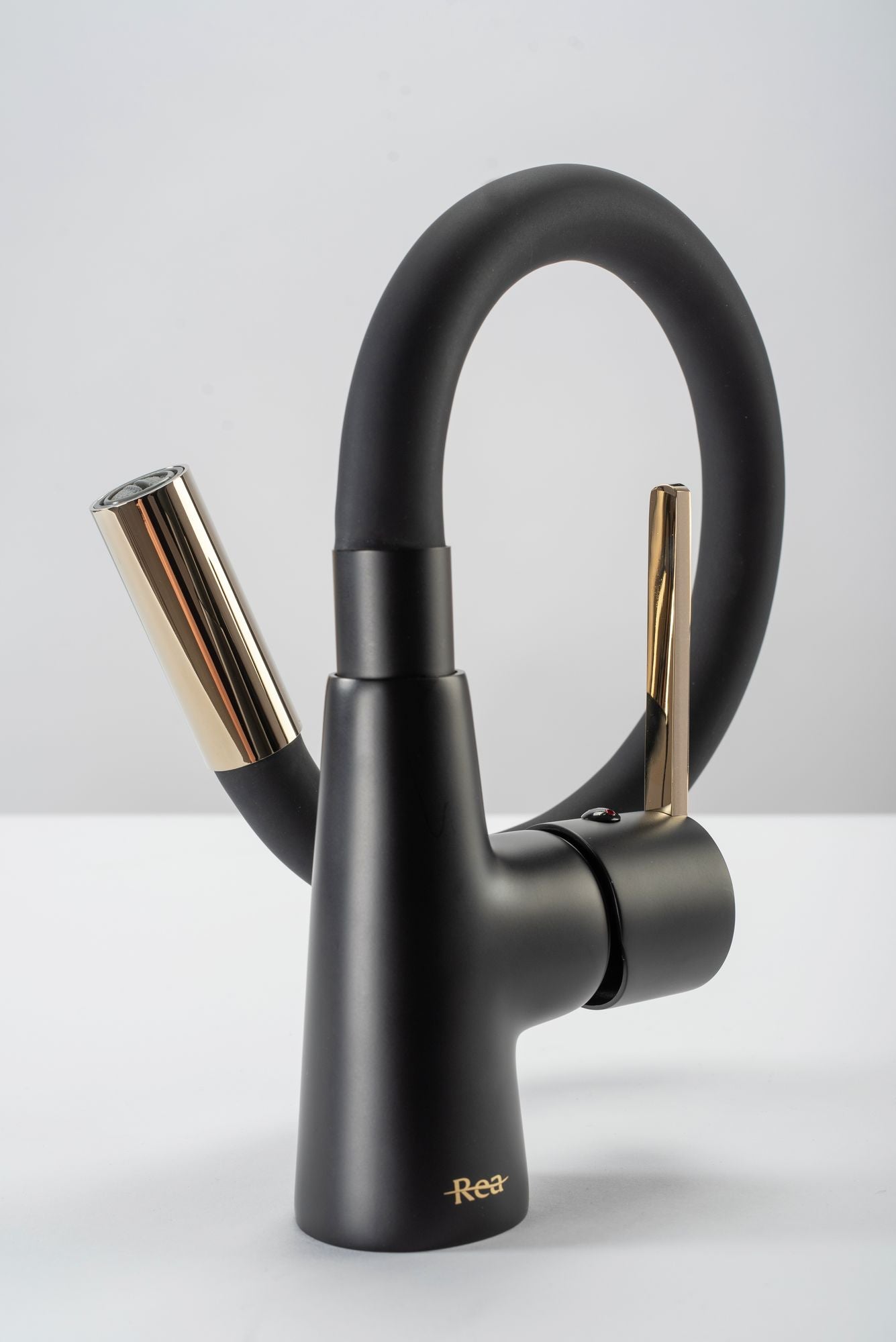 Baterie bucatarie Rea ICON Black/Gold  2