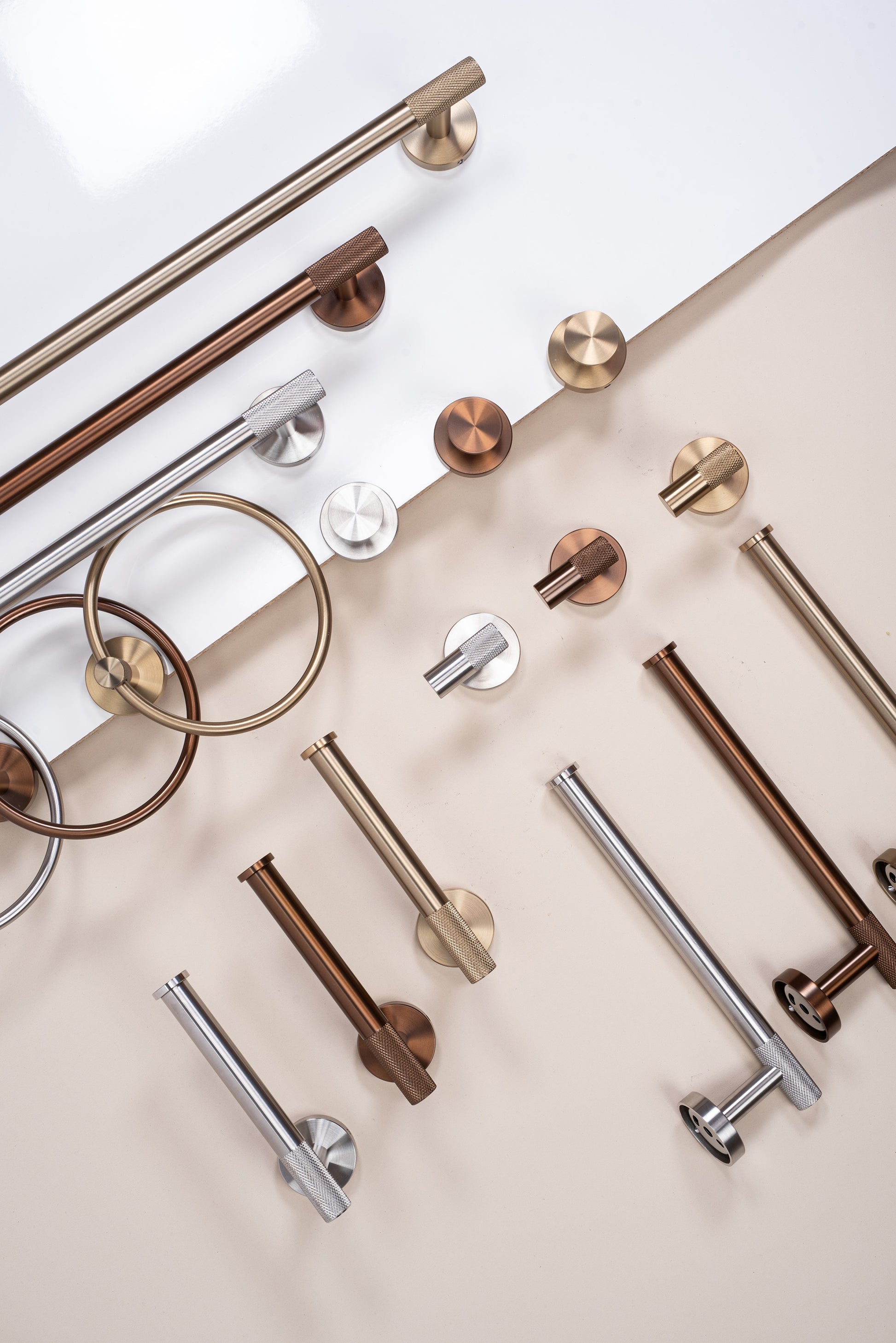 Cuier de baie Ring 6610 Modern Brush Copper  10