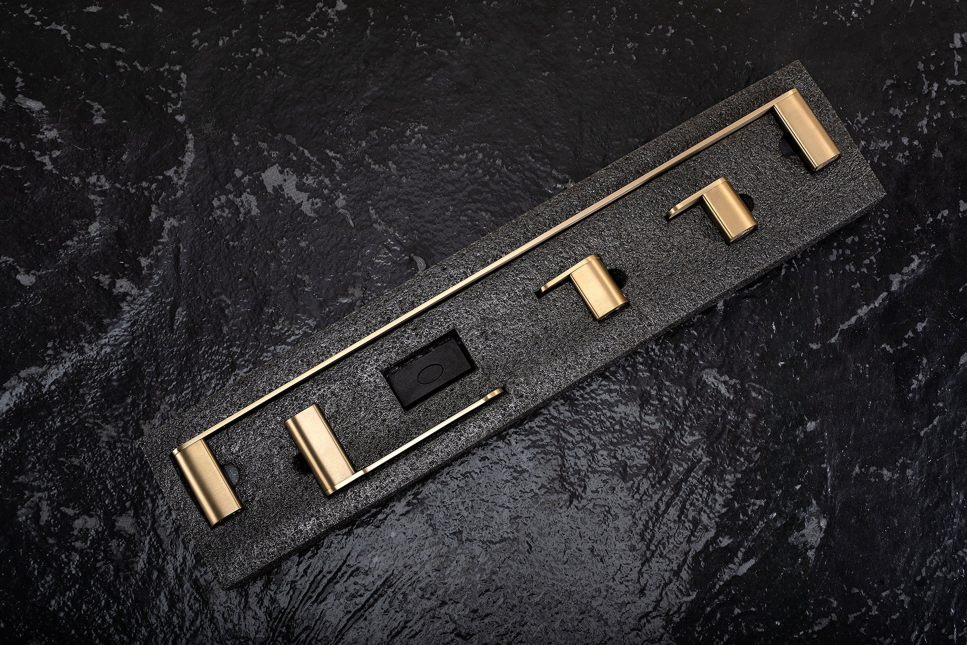 Set Accesorii Pentru Baie Mati Gold 4 Piese  6