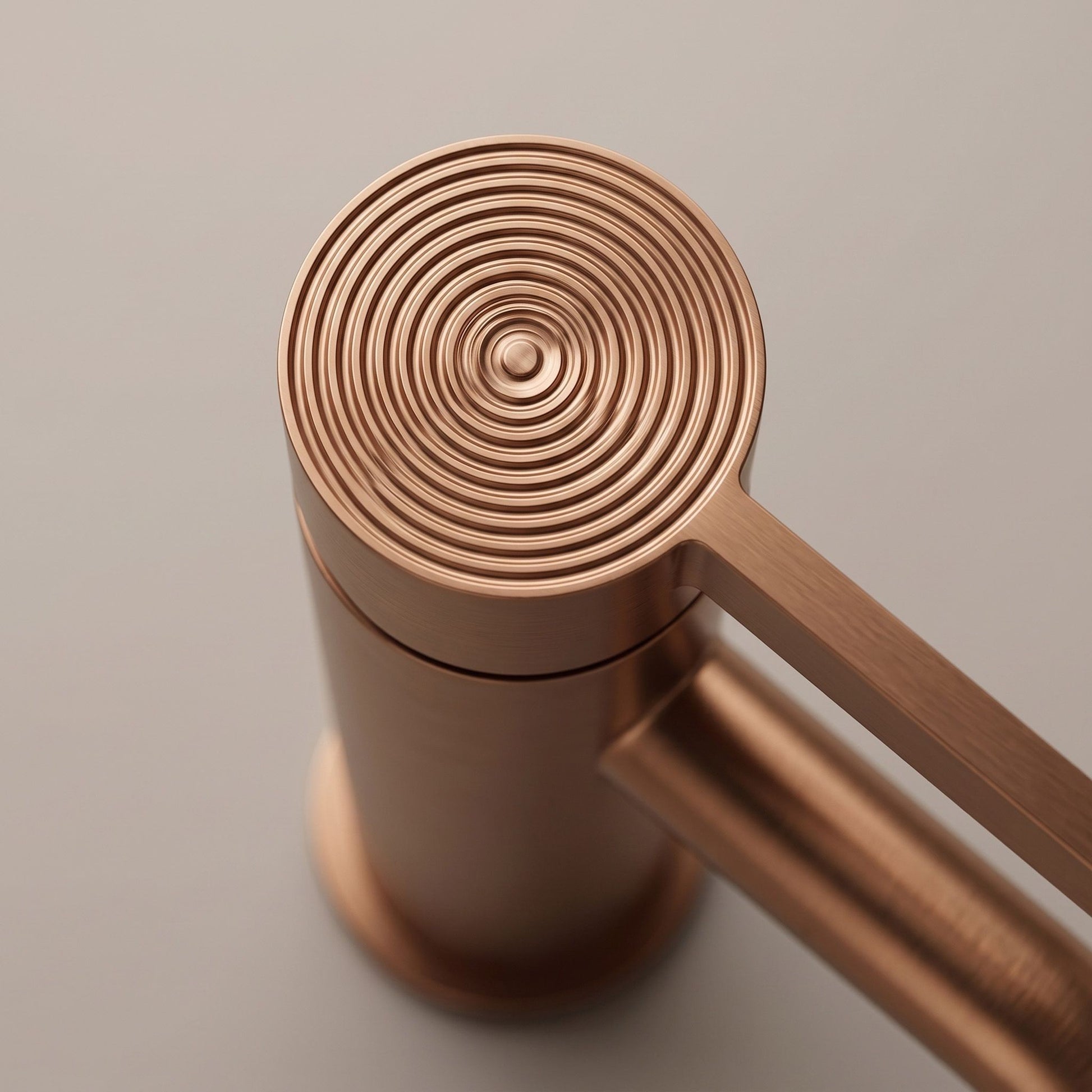 Baterie pentru baie Rea Foster Brush Copper  9