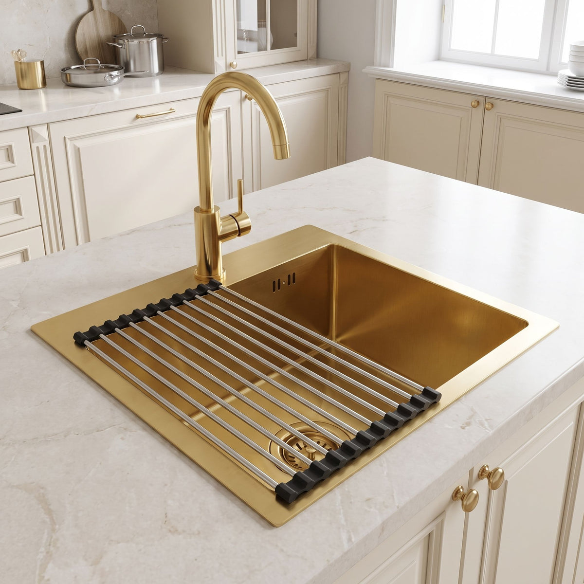 Chiuvetă Din Oțel Cu Set De Accesorii 3 Buc. REA Leo 40 Brush Gold Accesorii Negre 3