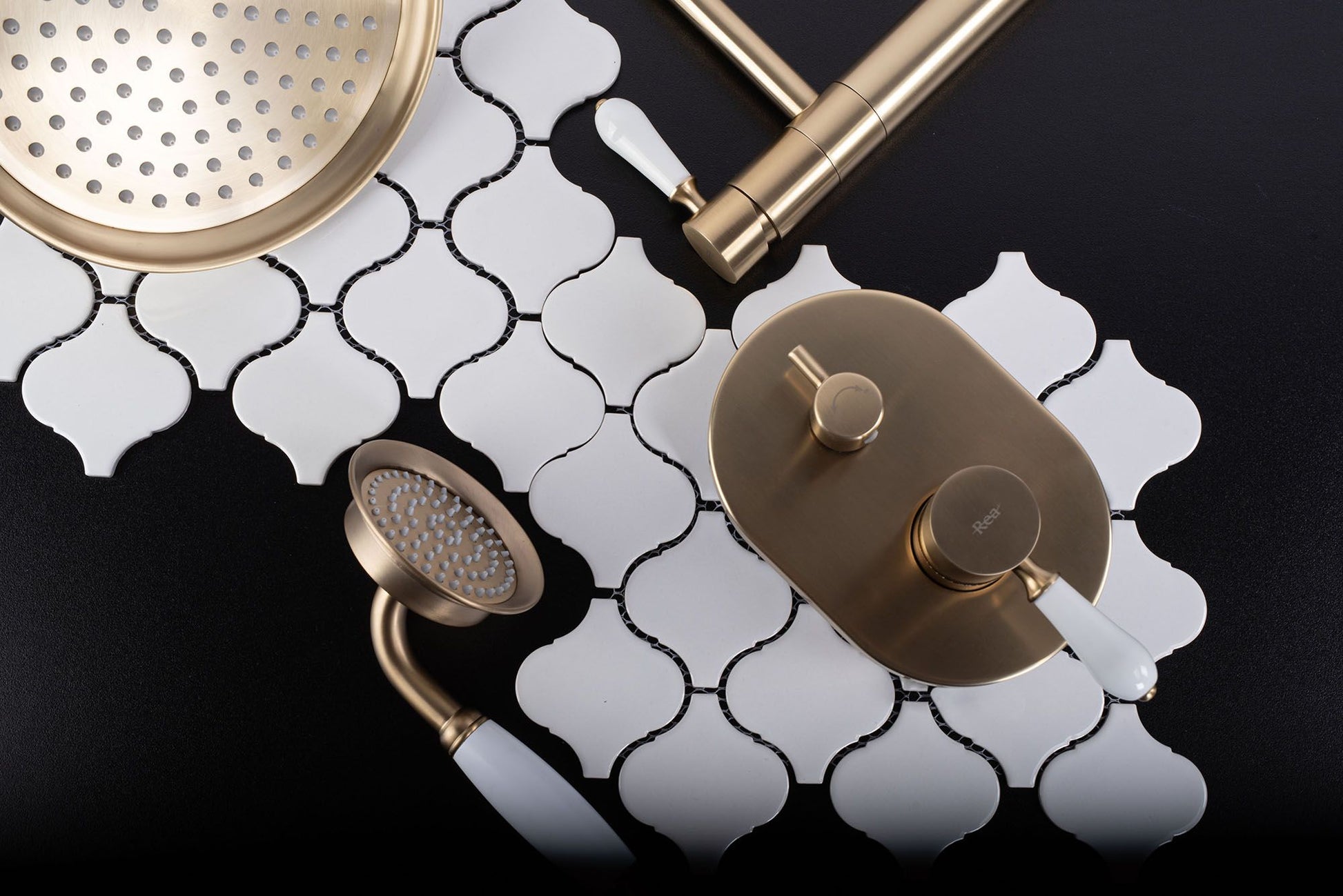 Set de dus incastrat Rea Serra Black + BOX 8