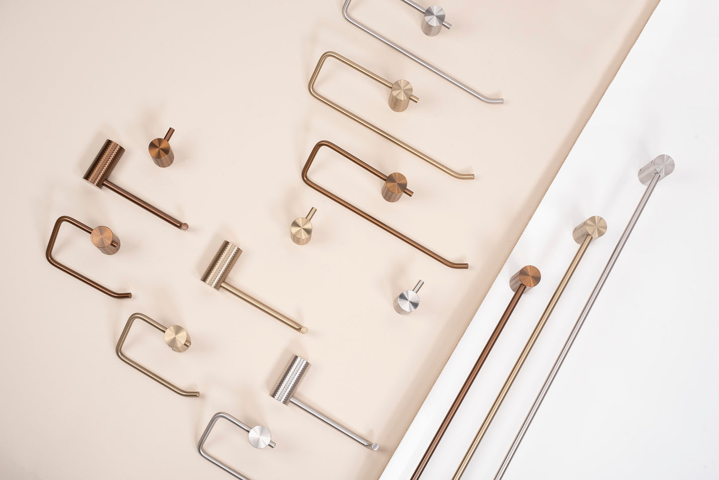 Cuier De Baie 9711a Prism Brush Gold  8