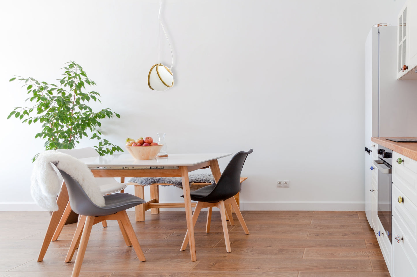 Lampa APP1088-1CP Gold White  4