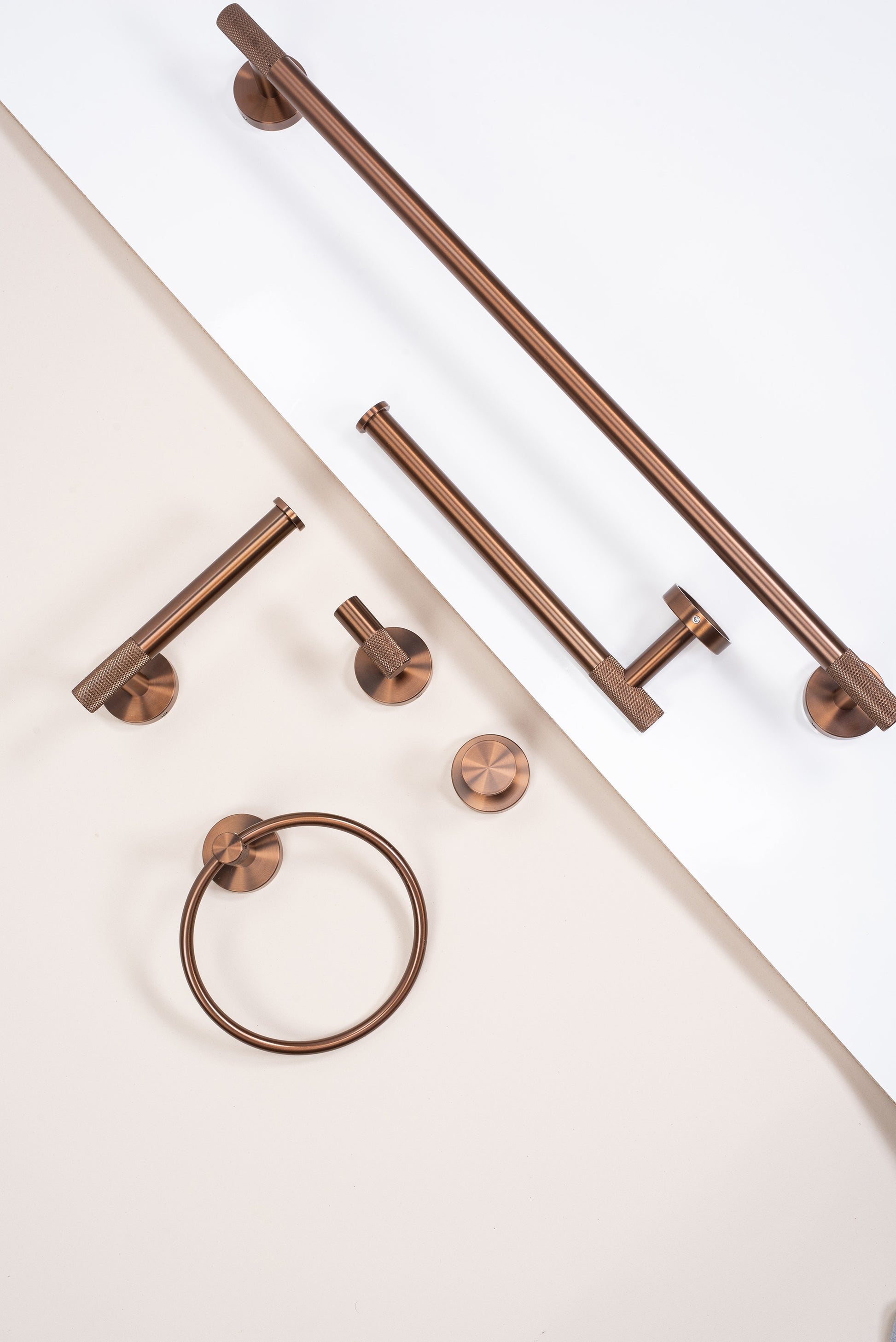 Cuier de baie Ring 6610 Modern Brush Copper  8