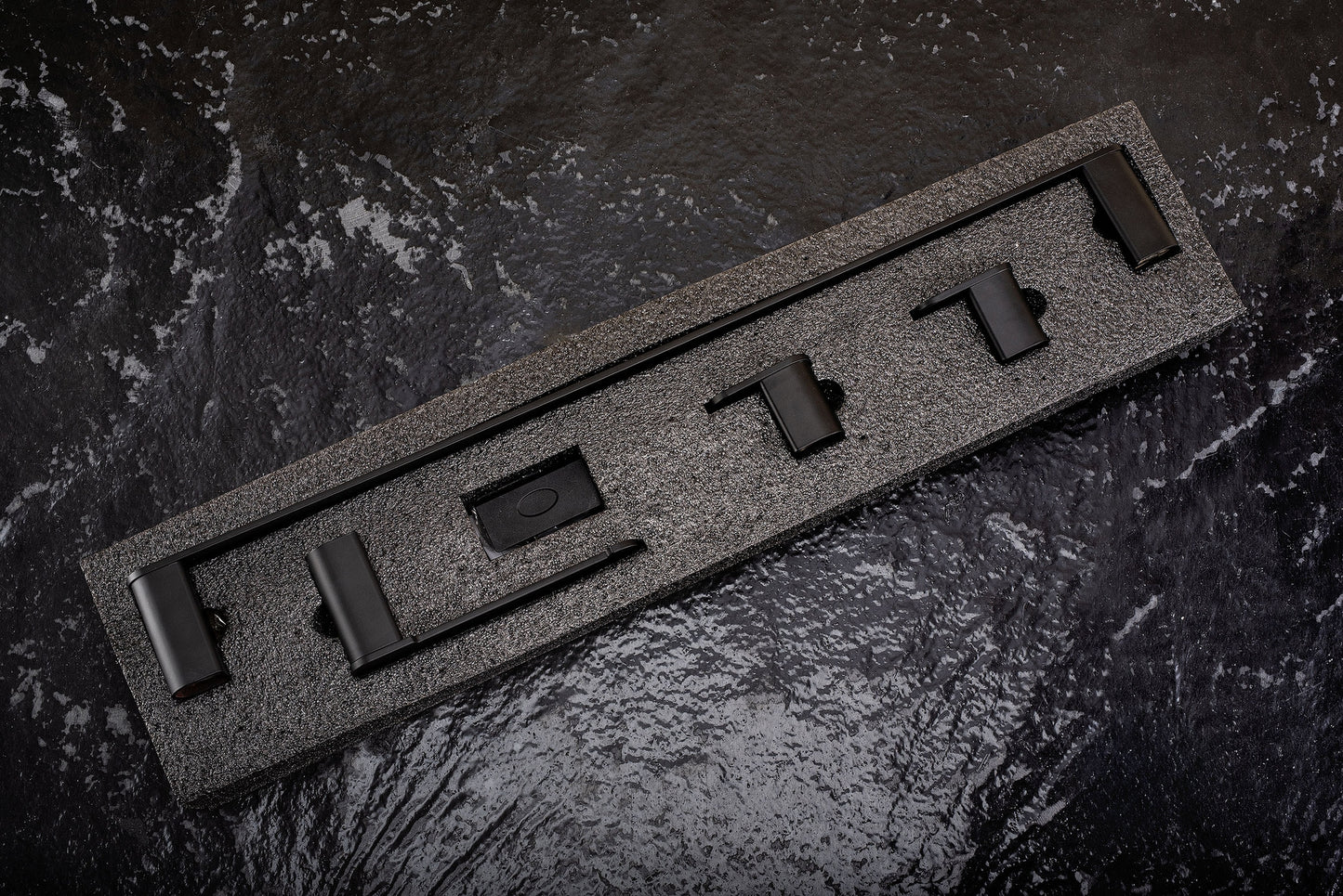 Set Accesorii Pentru Baie Mati Black 4 Piese  8